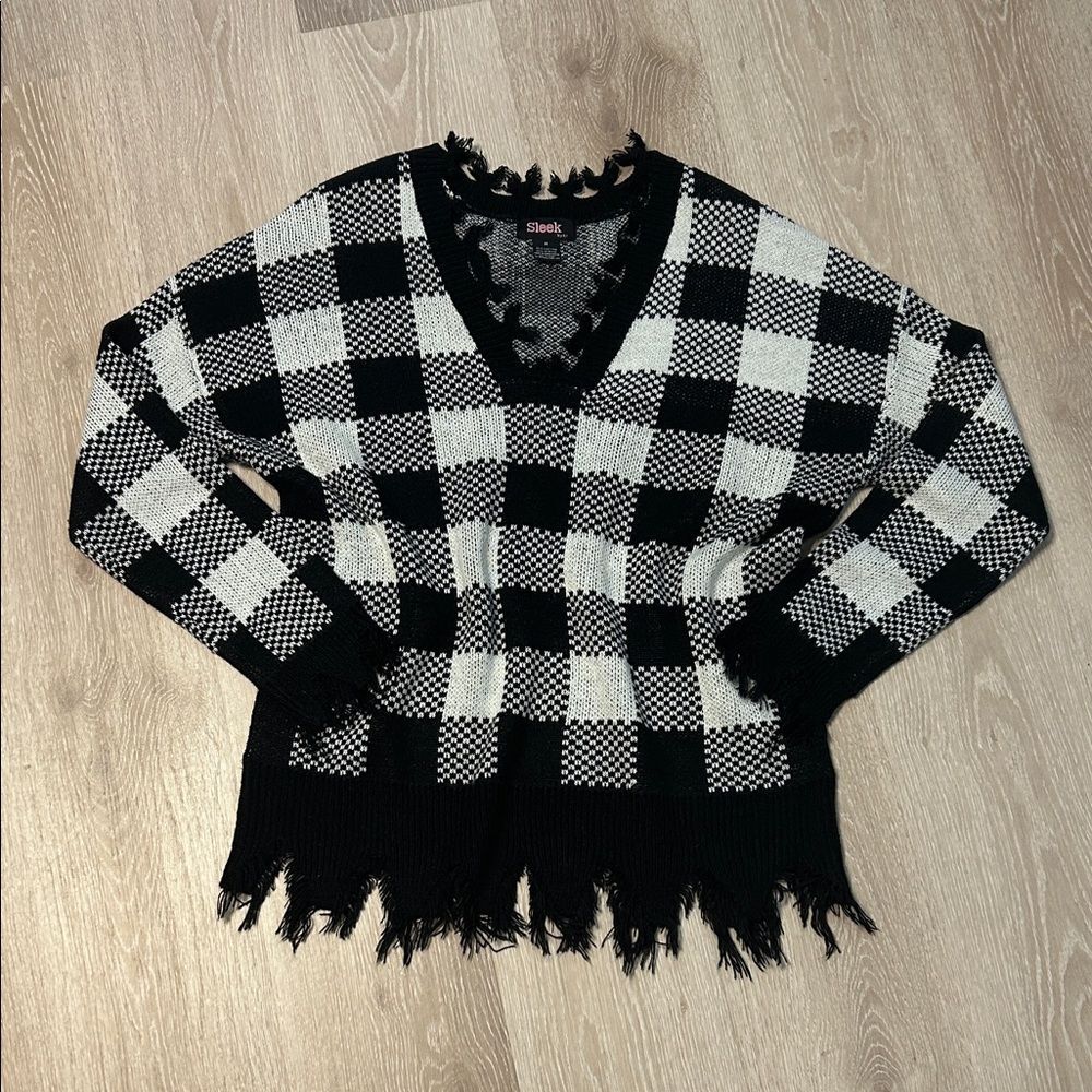 Sleek by R7 Black and White Plaid Fringed V-Neck Oversized Sweater